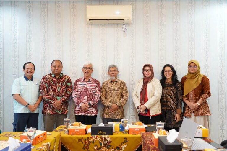 Upaya Menuju World Class Islamic University Melalui Pengembangan Kelas Internasional, YBWSA Menghadirkan Pakar Dari UII, UNY, UMS, Unissula, dan Praktisi Perusahaan Multinasional
