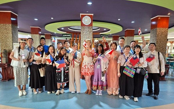 Mahasiswa Internasional dari 8 Negara Summer Camp di Unissula