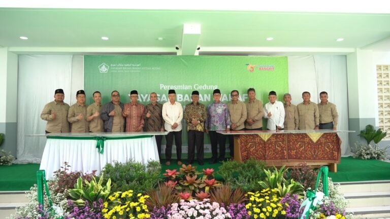 YBWSA Meresmikan 6 Gedung DIKDASMEN Tahap 2