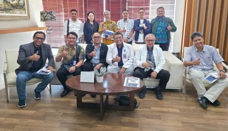 YBW-SA Kunjungi MRCCC Siloam Semanggi Jakarta